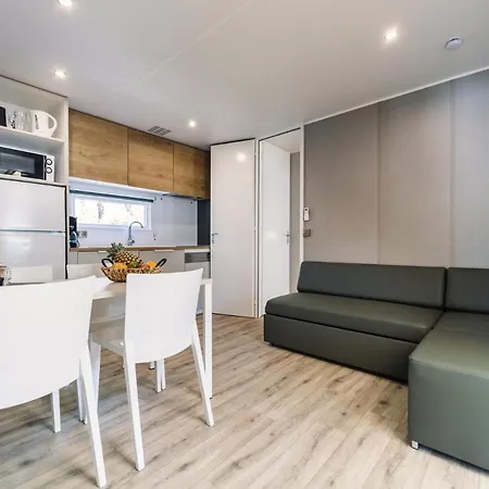 Camping Les Fougères 4*