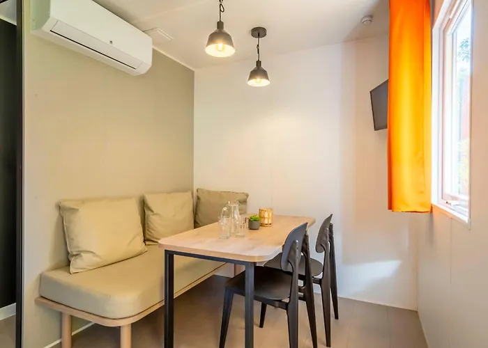 4 Etoiles Les Fougeres