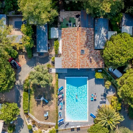 Camping Les Fougères 3*