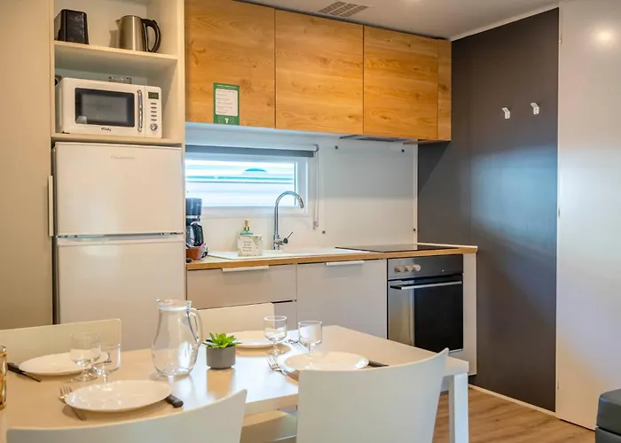 Camping 4 étoiles Les Fougères