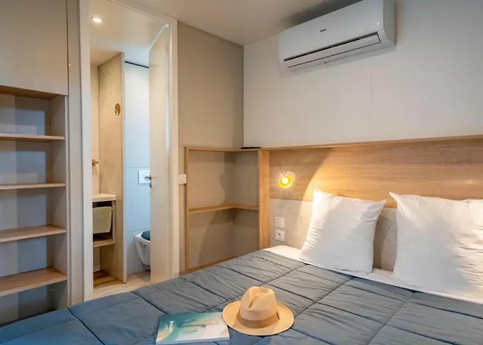 Camping 4 étoiles Les Fougères