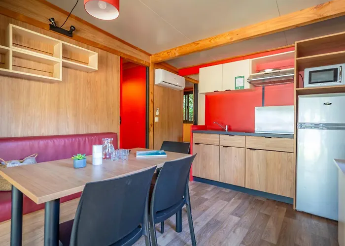 Campsite 4 Etoiles Les Fougeres Rivedoux-Plage